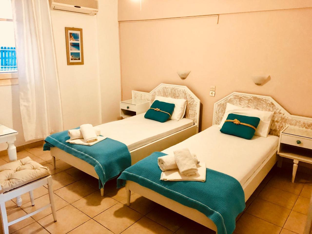 Hotel George Agios Kirykos  Exterior photo
