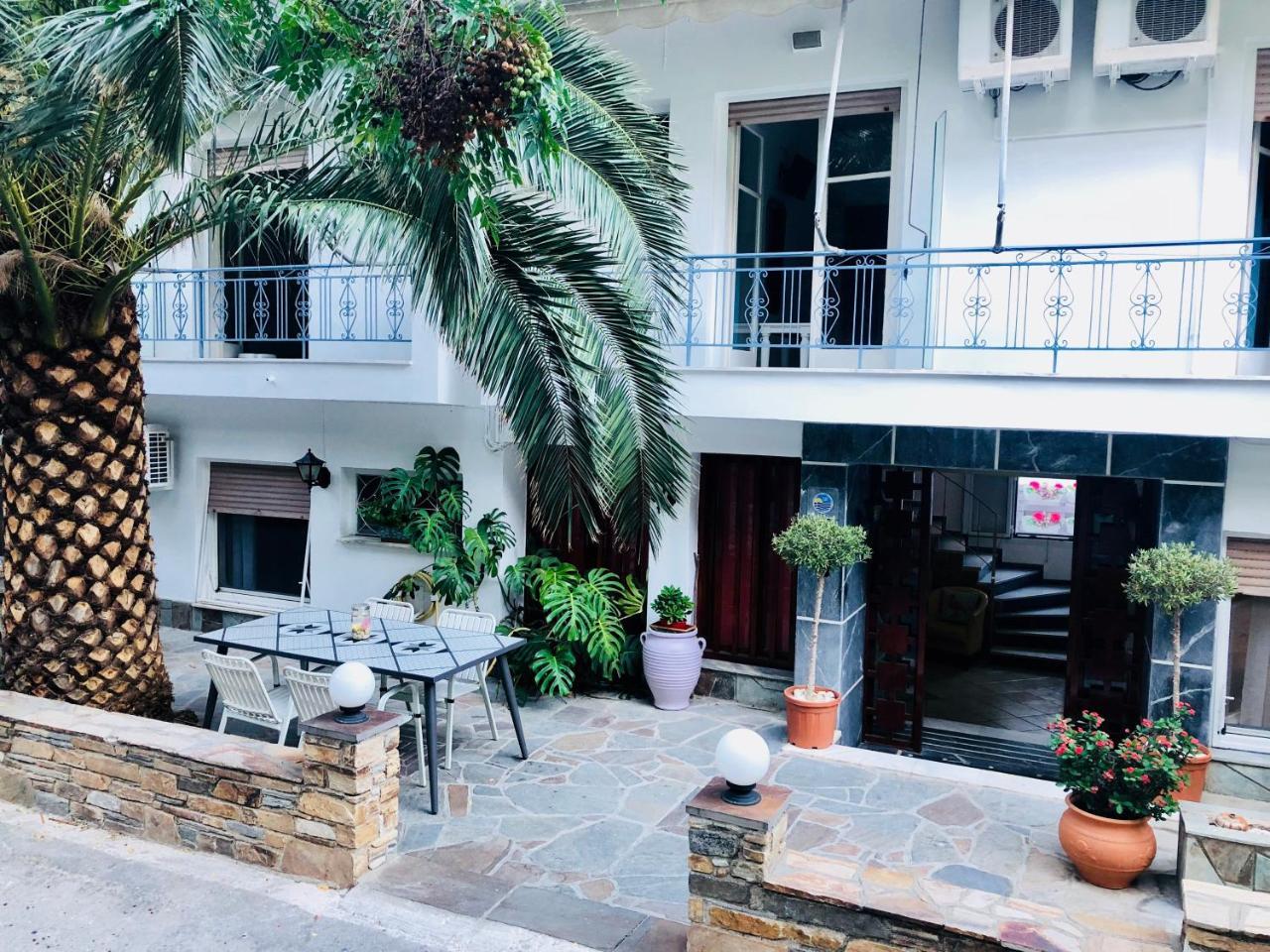 Hotel George Agios Kirykos  Exterior photo