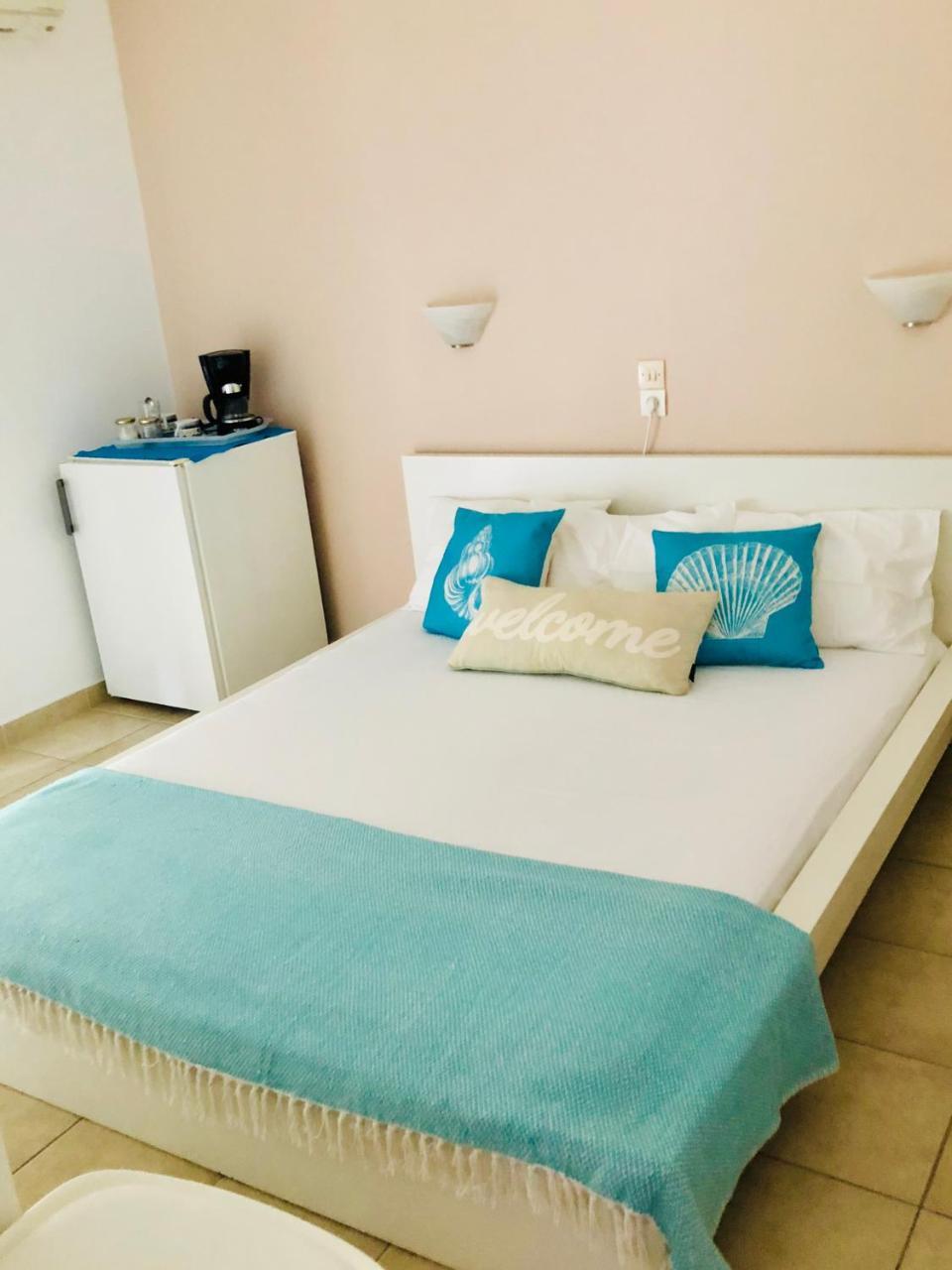 Hotel George Agios Kirykos  Room photo